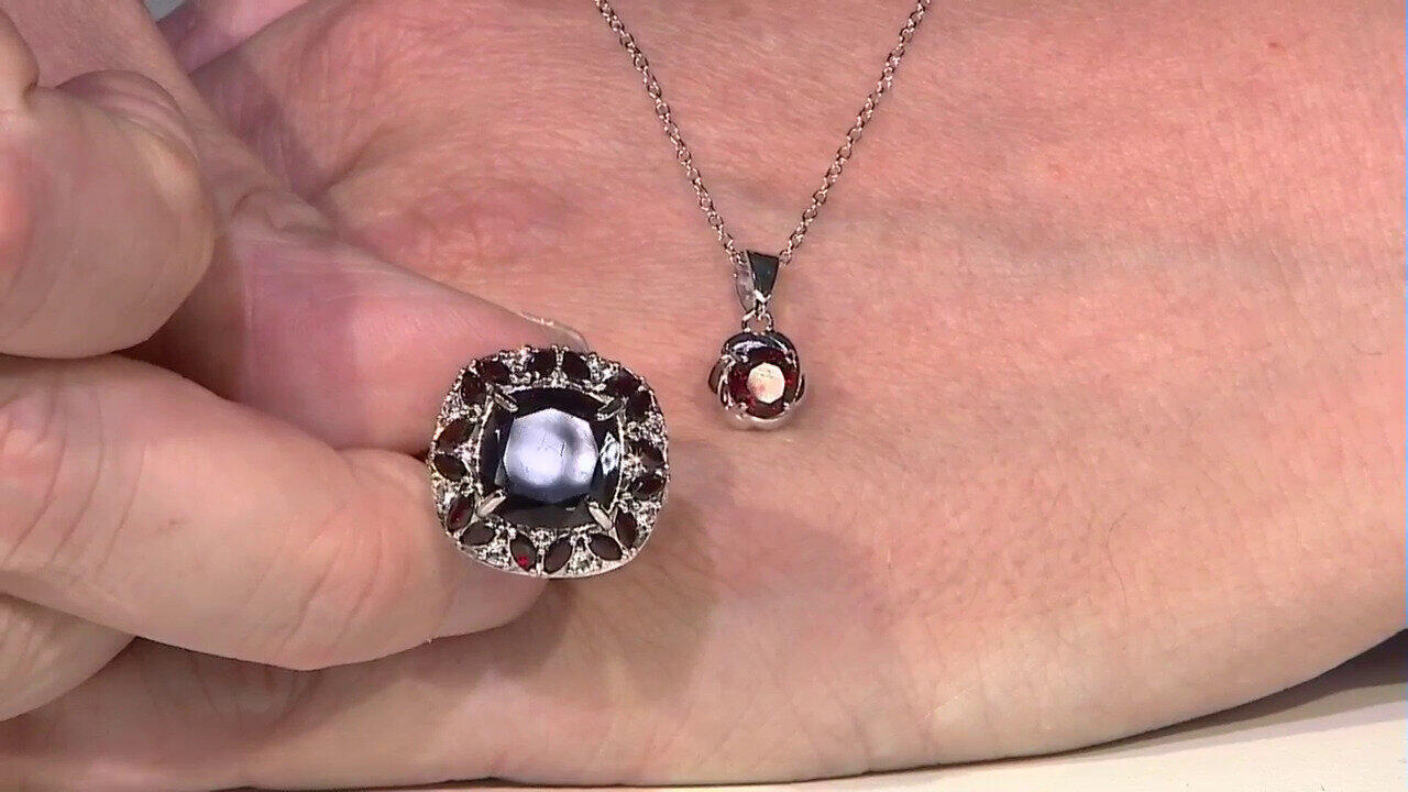 Video Garnet Silver Necklace