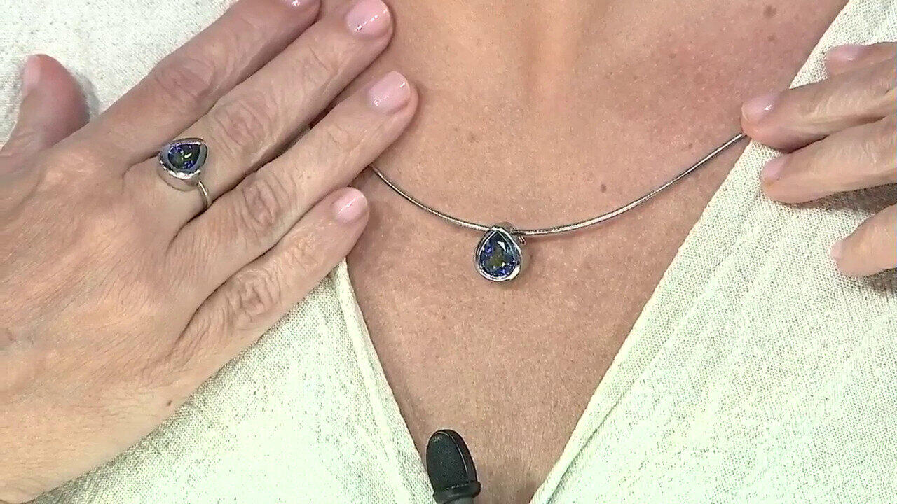 Video Zilveren hanger met een blauwe mystieke kwarts (MONOSONO COLLECTION)