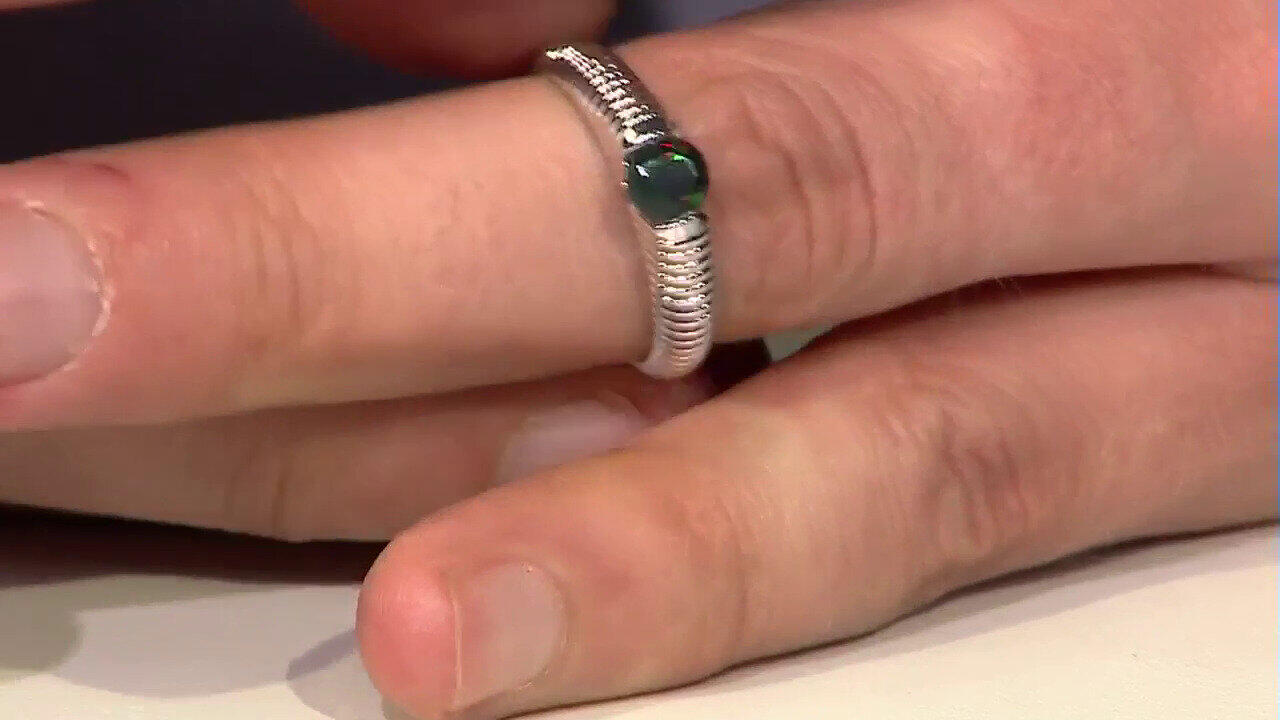 Video Zilveren ring met een Mezezo opaal (de Melo)