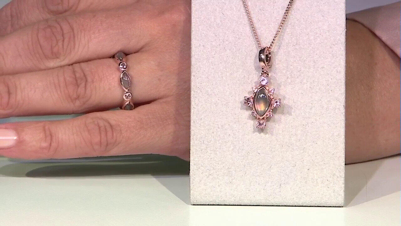 Video Pink Maniry Labradorite Silver Pendant