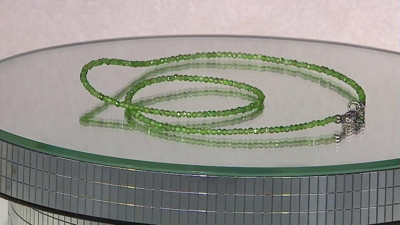 Video Collana in argento con Diopside Russo