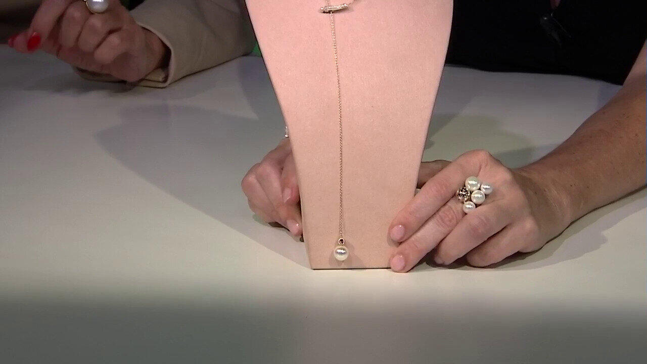 Video Collier en or et Perle d'Akoya (Michelle Albala)