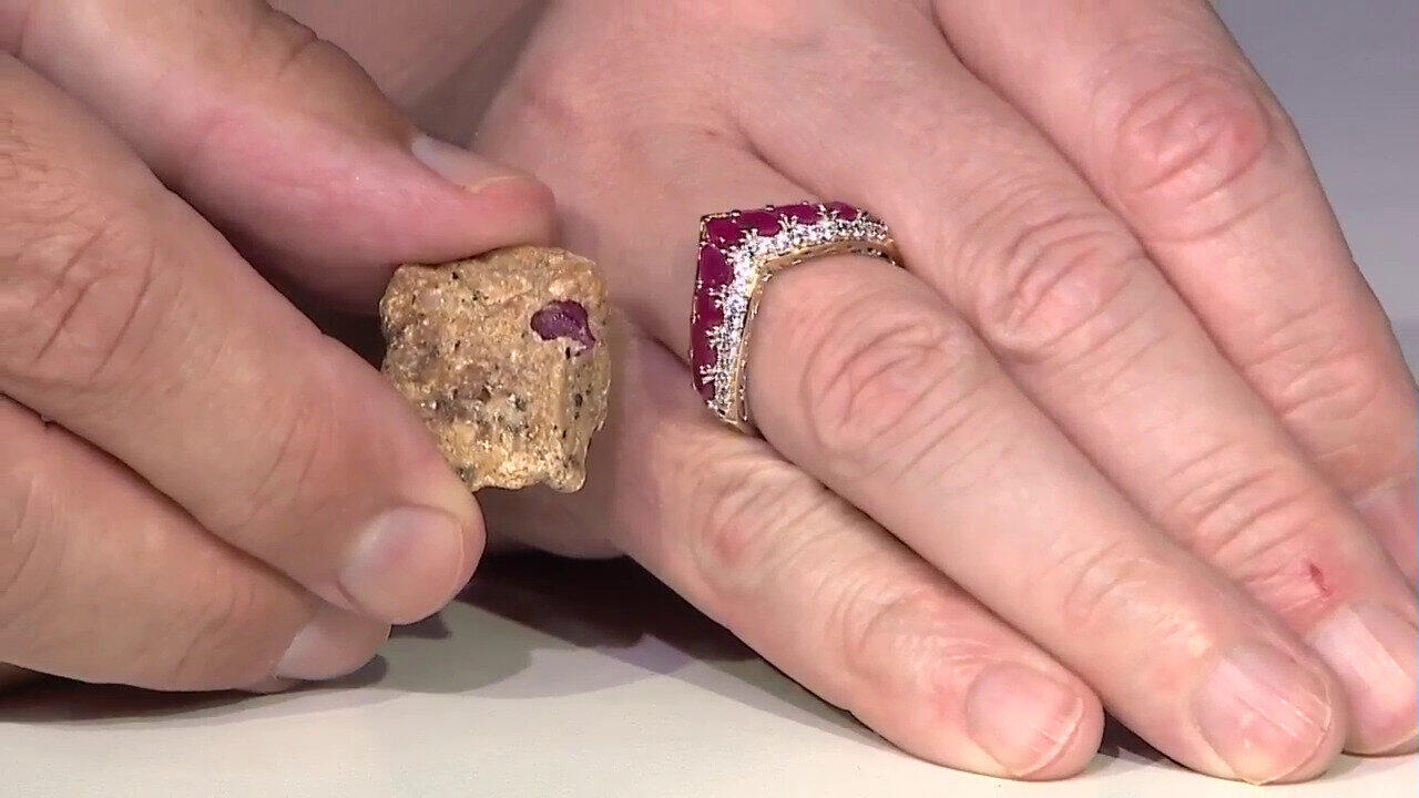 Video Zilveren ring met Tanzania robijnen (Gems en Vogue)