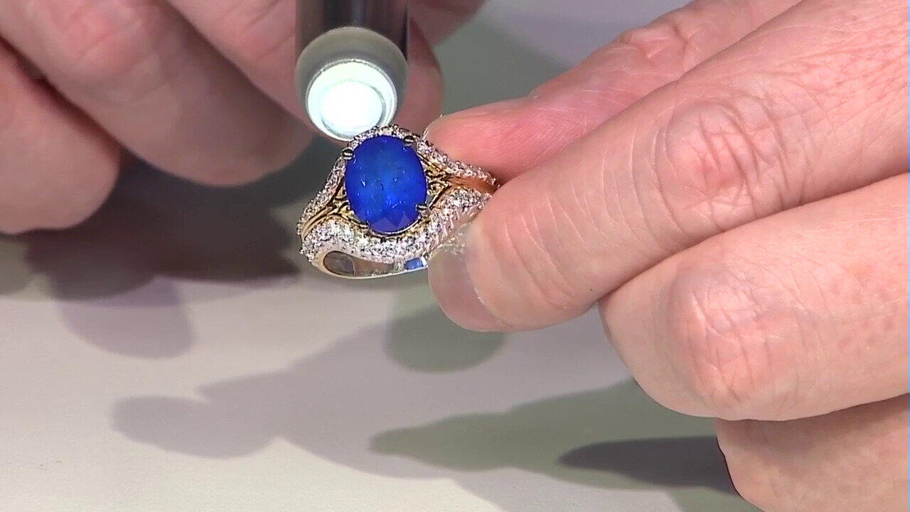 Video Zilveren ring met een kobaltblauwe spinel (Gems en Vogue)