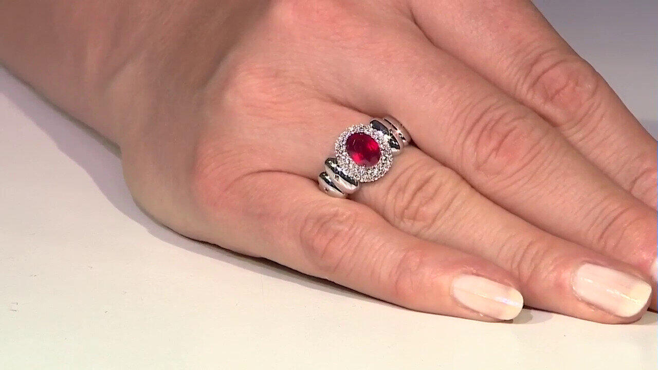 Video Madagascar Ruby Silver Ring (de Melo)