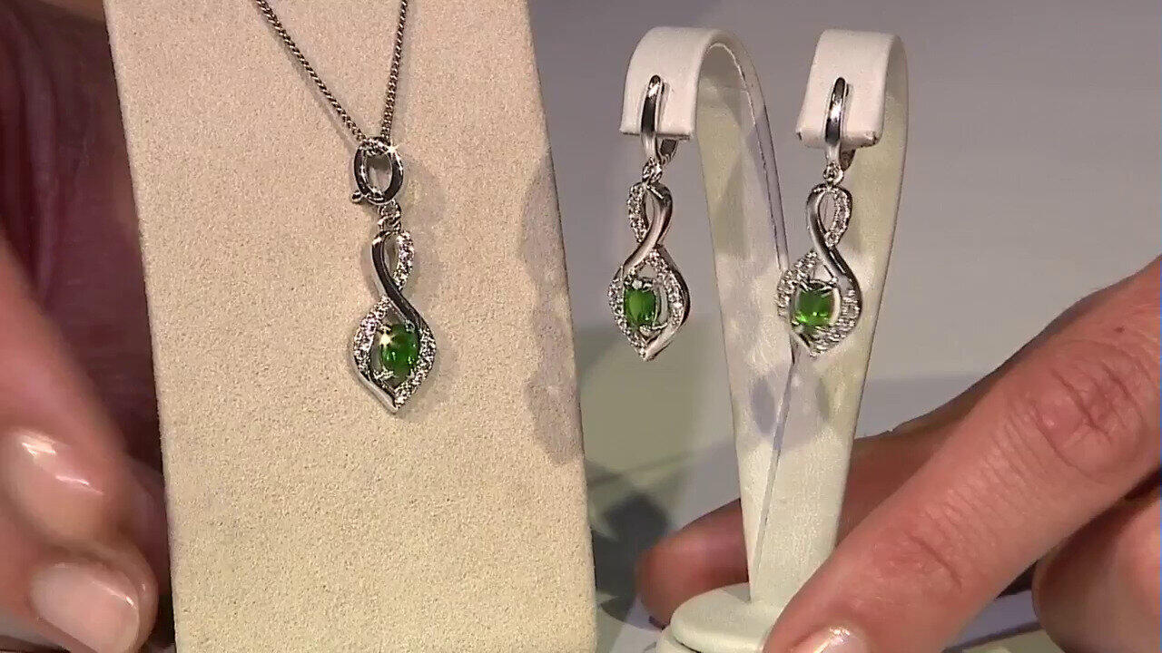 Video Orecchini in argento con Diopside Russo