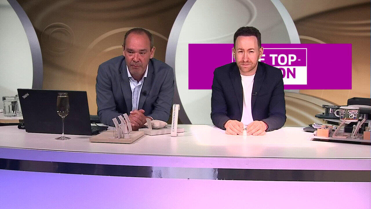Video Zilveren ring met een Mezezo opaal
