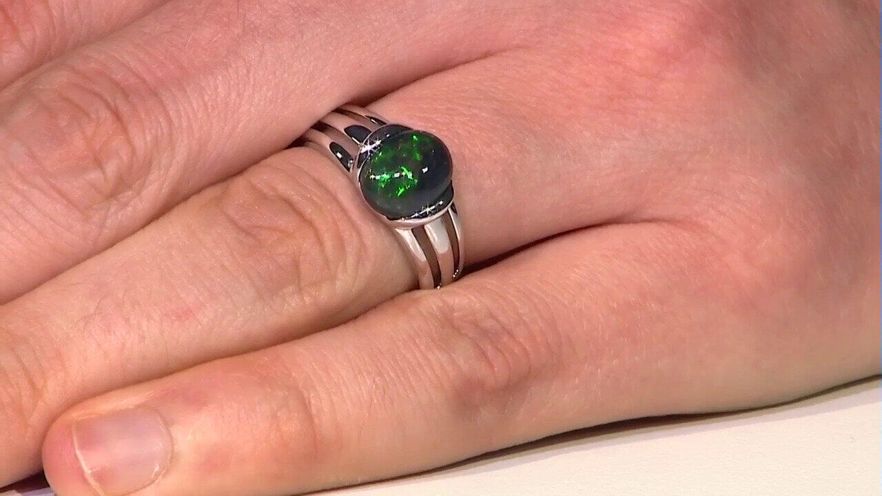 Video Zilveren ring met een Mezezo opaal