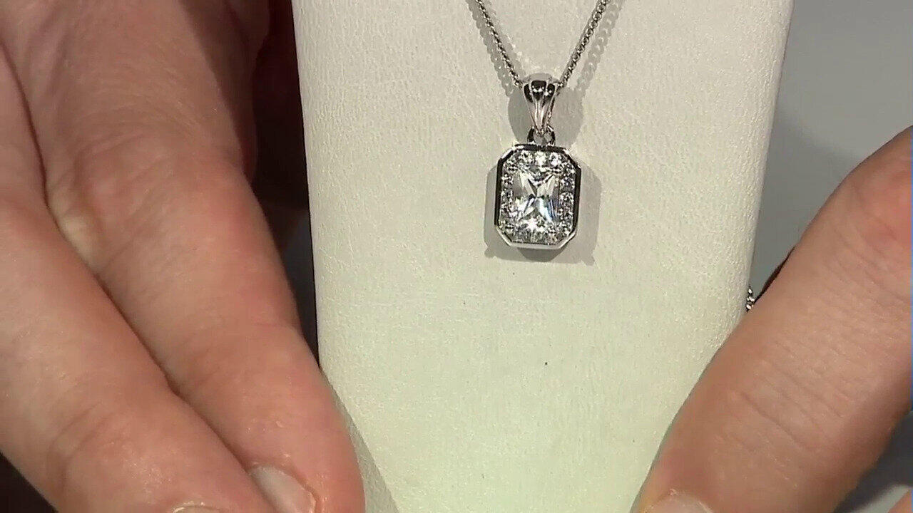 Video Ciondolo in argento con Danburite