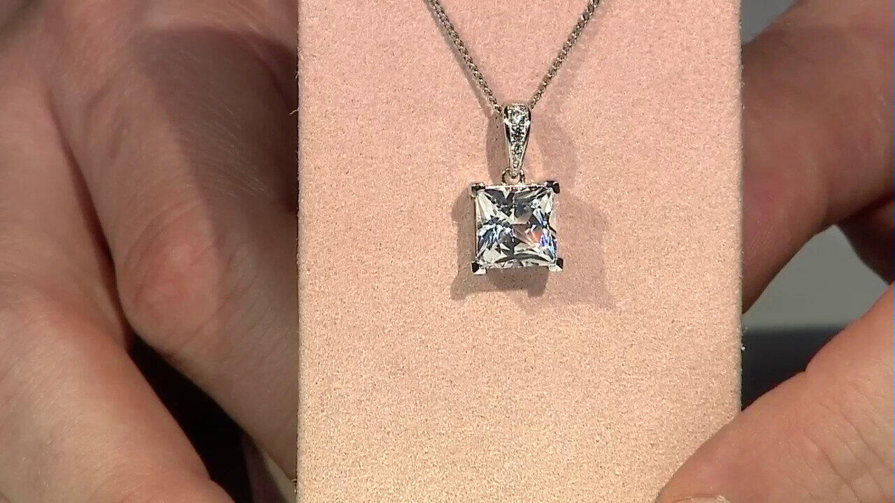 Video Ciondolo in argento con Danburite