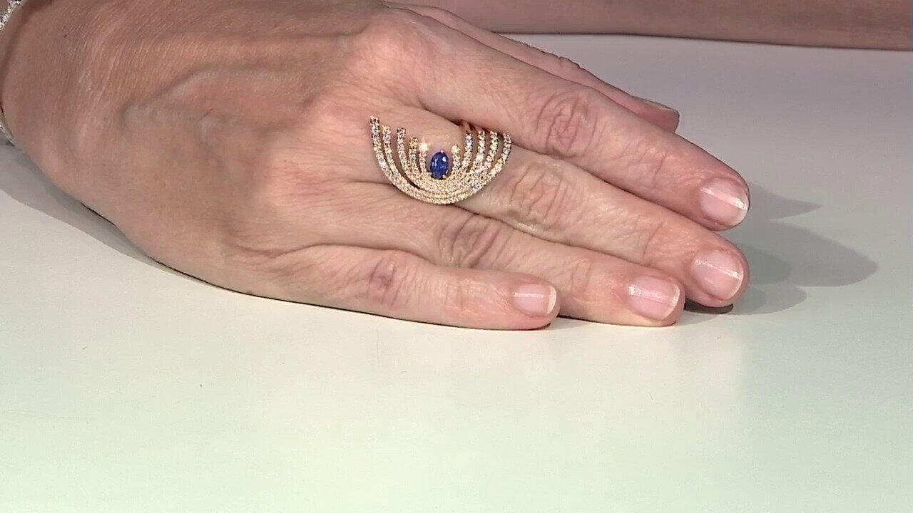 Video Gouden ring met een blauwe saffier (Nara Jewelry)