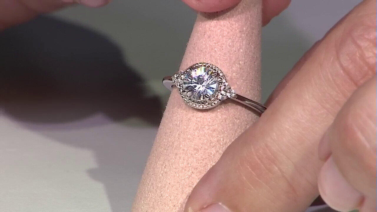 Video Anello in argento con Zircone