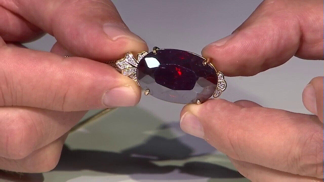 Video 18K Cuprite Gold Pendant (AMAYANI)