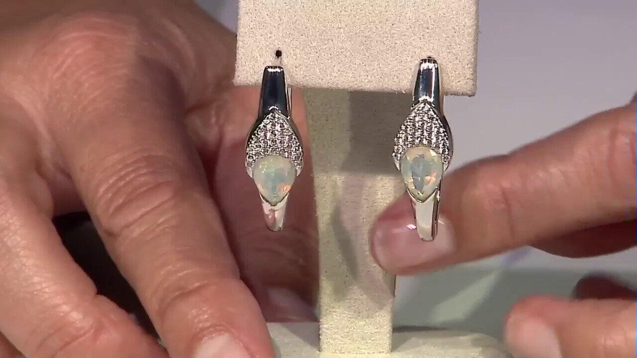 Video Orecchini in argento con Opale di Welo (de Melo)
