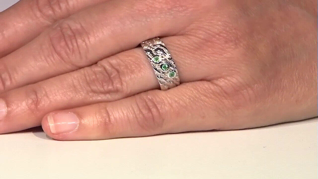Video Anillo en plata con Esmeralda de Rusia (de Melo)