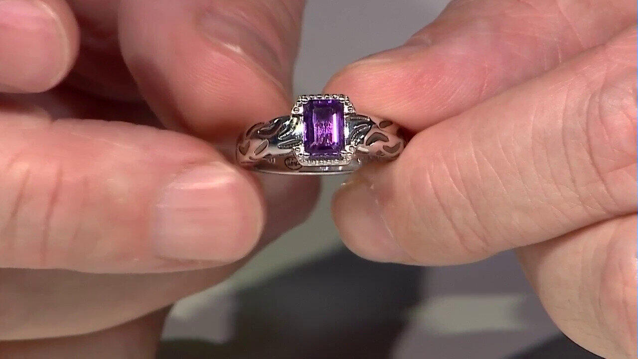 Video Amethyst Silver Ring (Remy Rotenier)