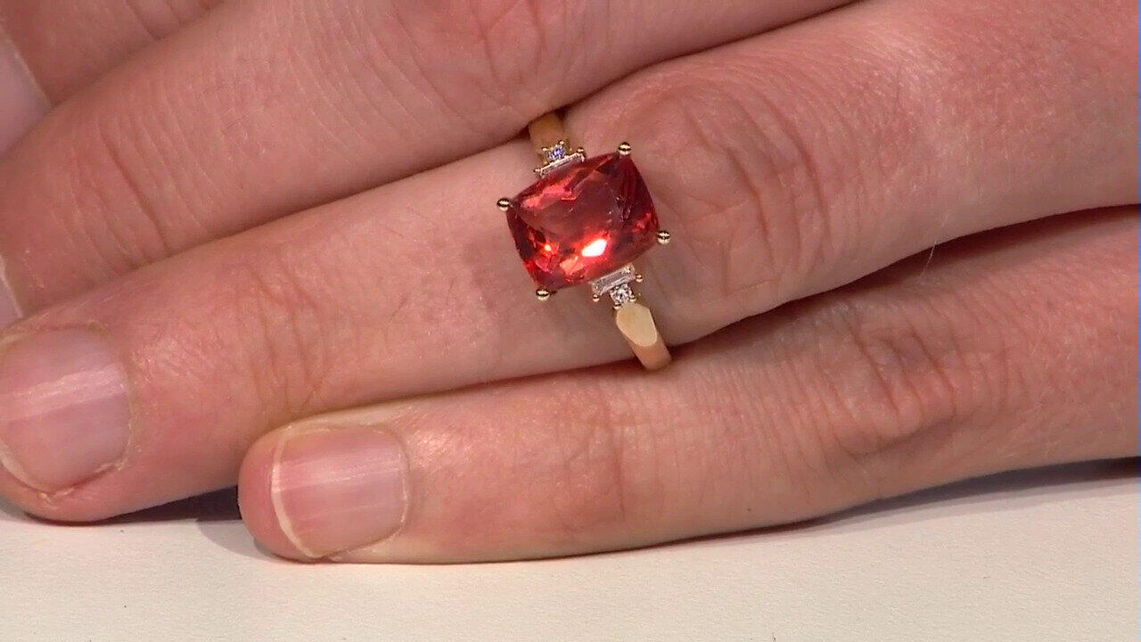 Video Bague en or et Fluorite rouge (CIRARI)