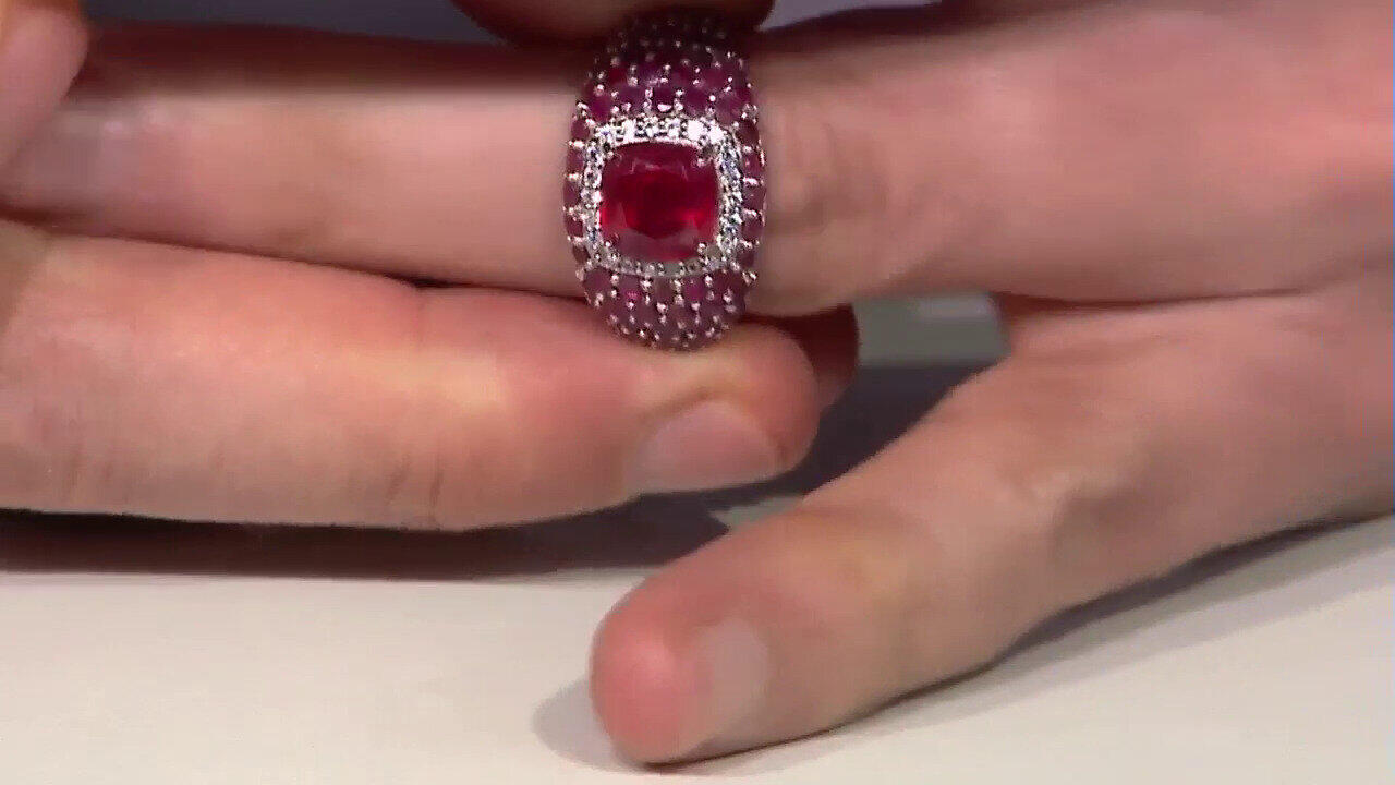 Video Bague en argent et Rubis de Madagascar