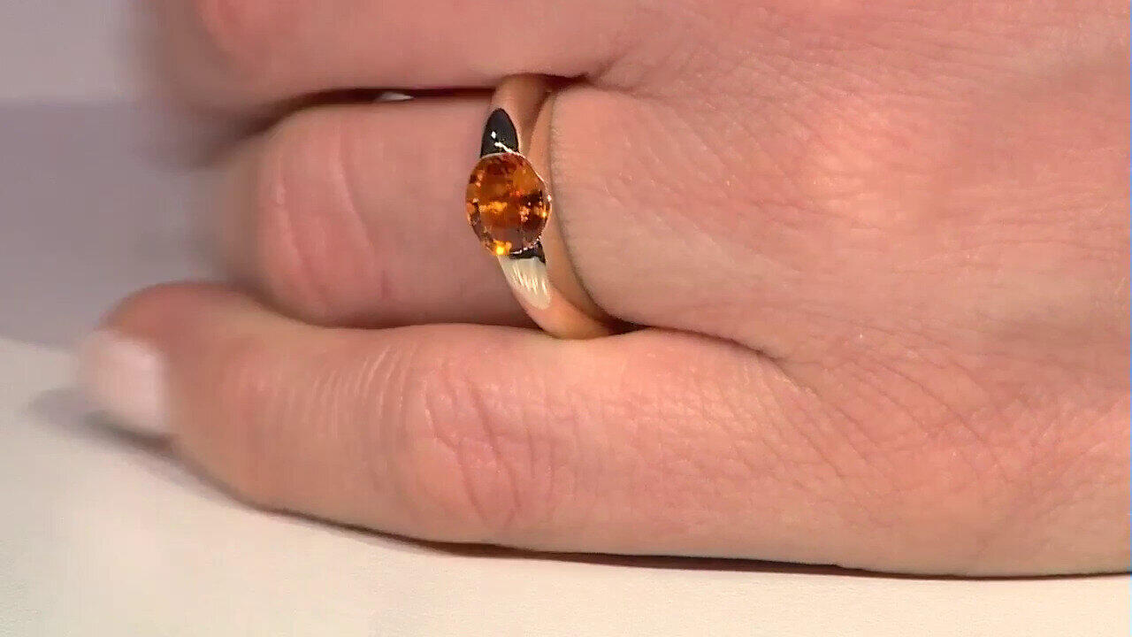 Video Bague en or et Saphir orange de Ban Ka Cha