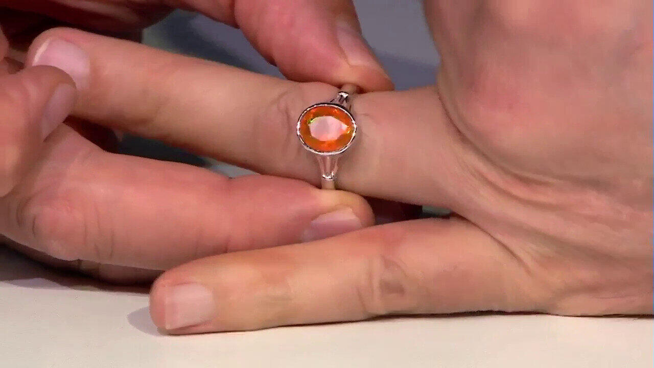 Video Bague en argent et Opale orange d'Éthiopie