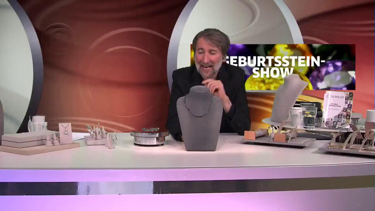 Video Zilveren ring met een Mezezo opaal