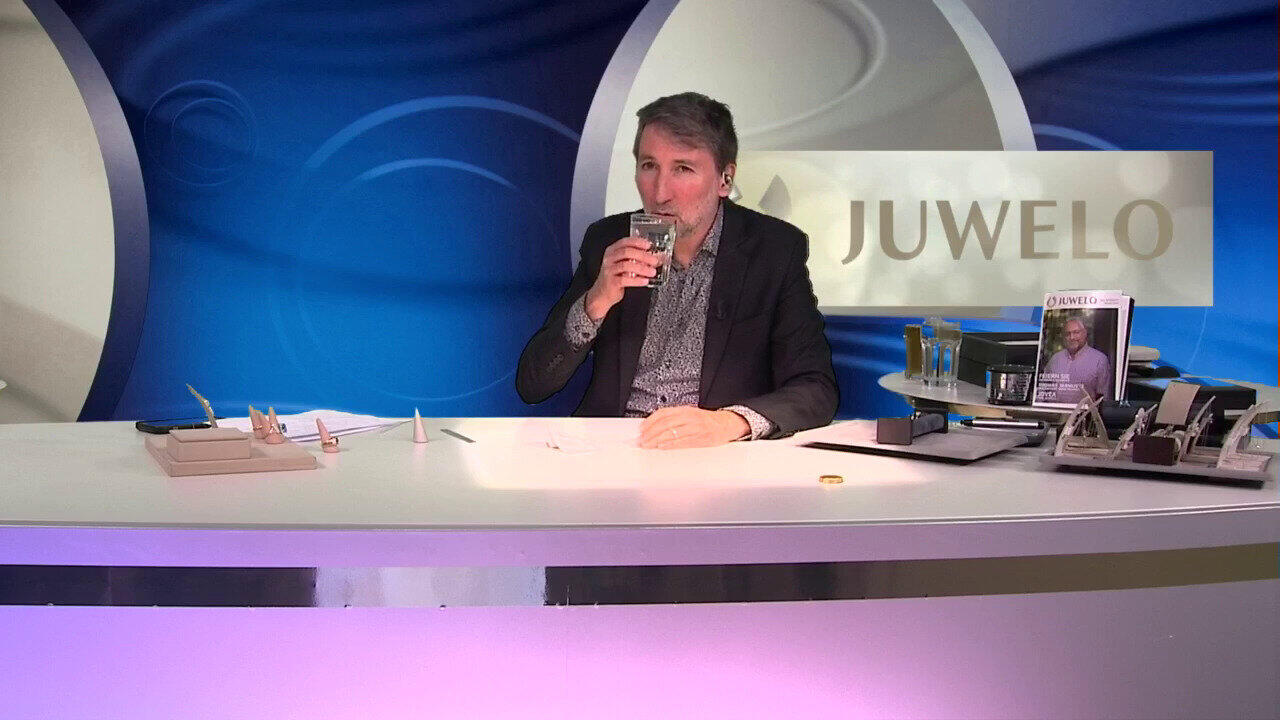 Video Gouden ring met een Onverhitte Tanzaniet