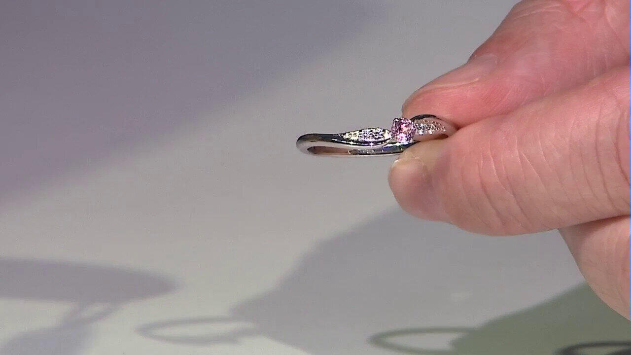 Video Zilveren ring met een Nigeriaanse roze toermalijn