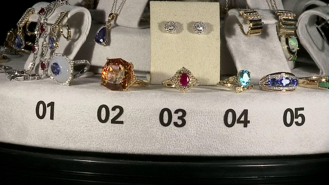 Visualizza l‘ultima asta di gioielli in Tv