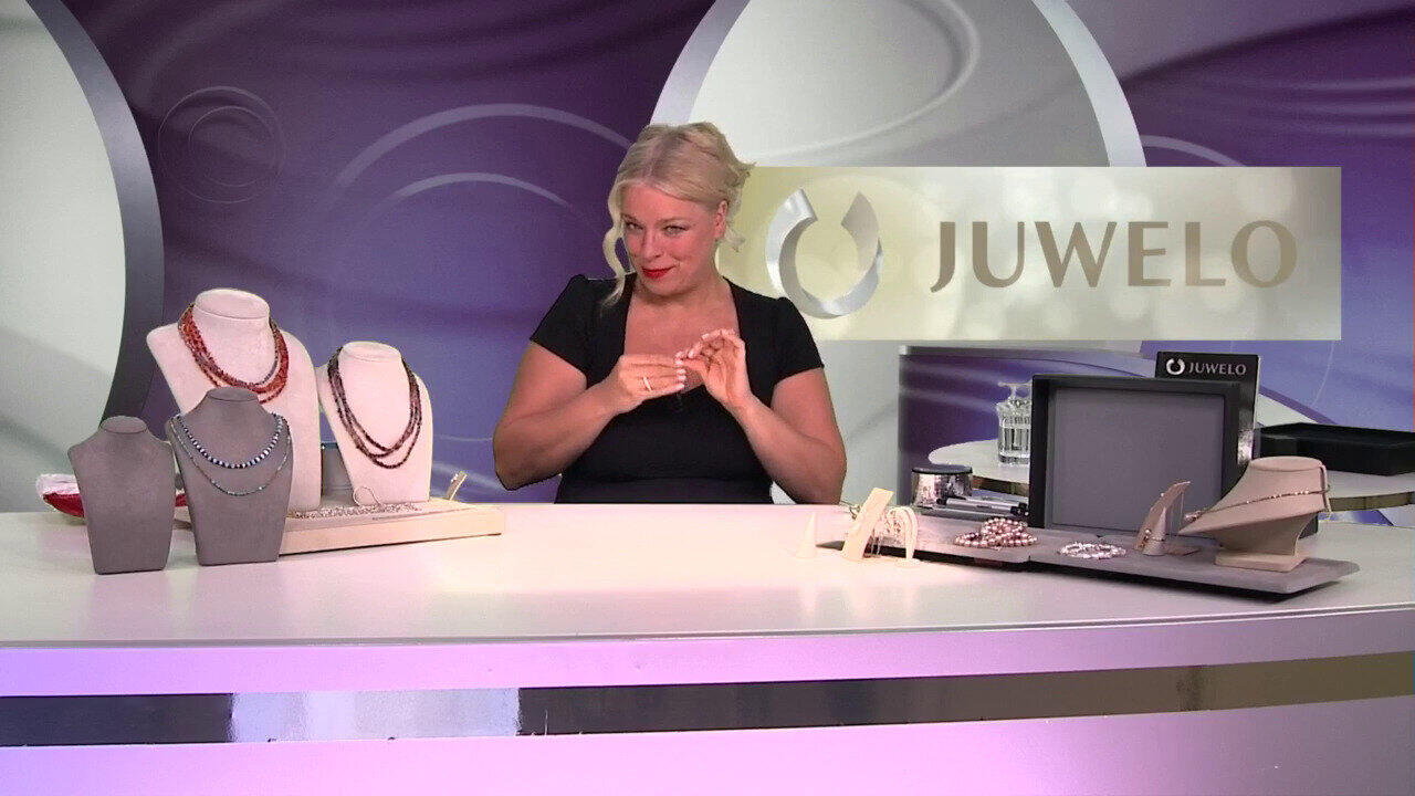 Video Zilveren oorbellen met Witte zoetwater kweekparels (TPC)