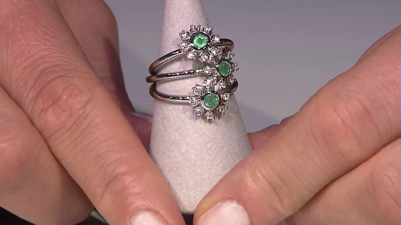 Video Anello in argento con Smeraldo Russo