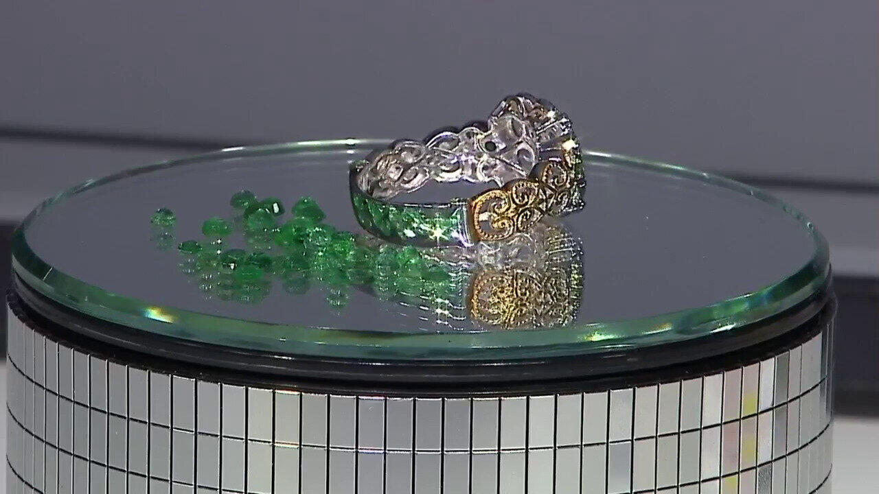 Video Zambian Emerald Silver Ring (Gems en Vogue)