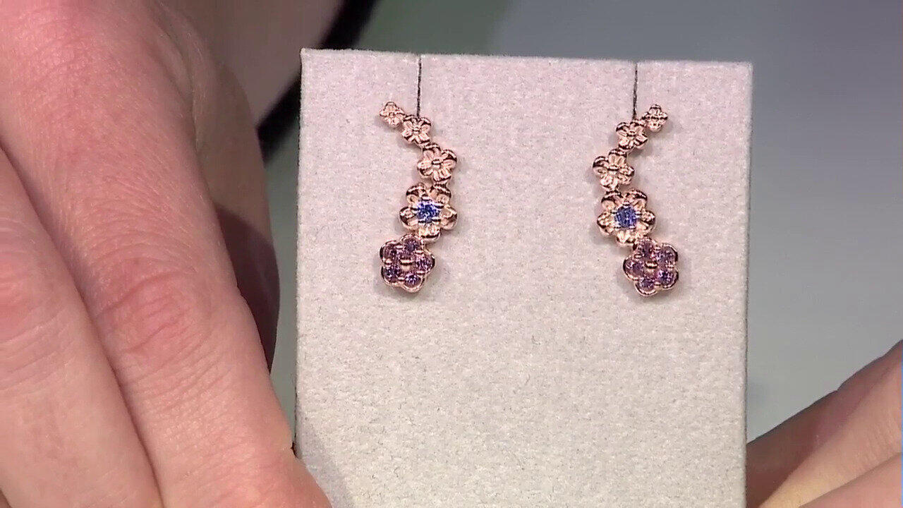 Video Zilveren oorbellen met tanzanieten (Gems en Vogue)