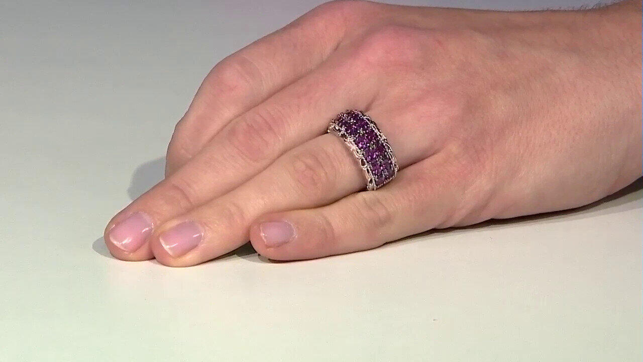 Video Zilveren ring met magenta granaten (Gems en Vogue)