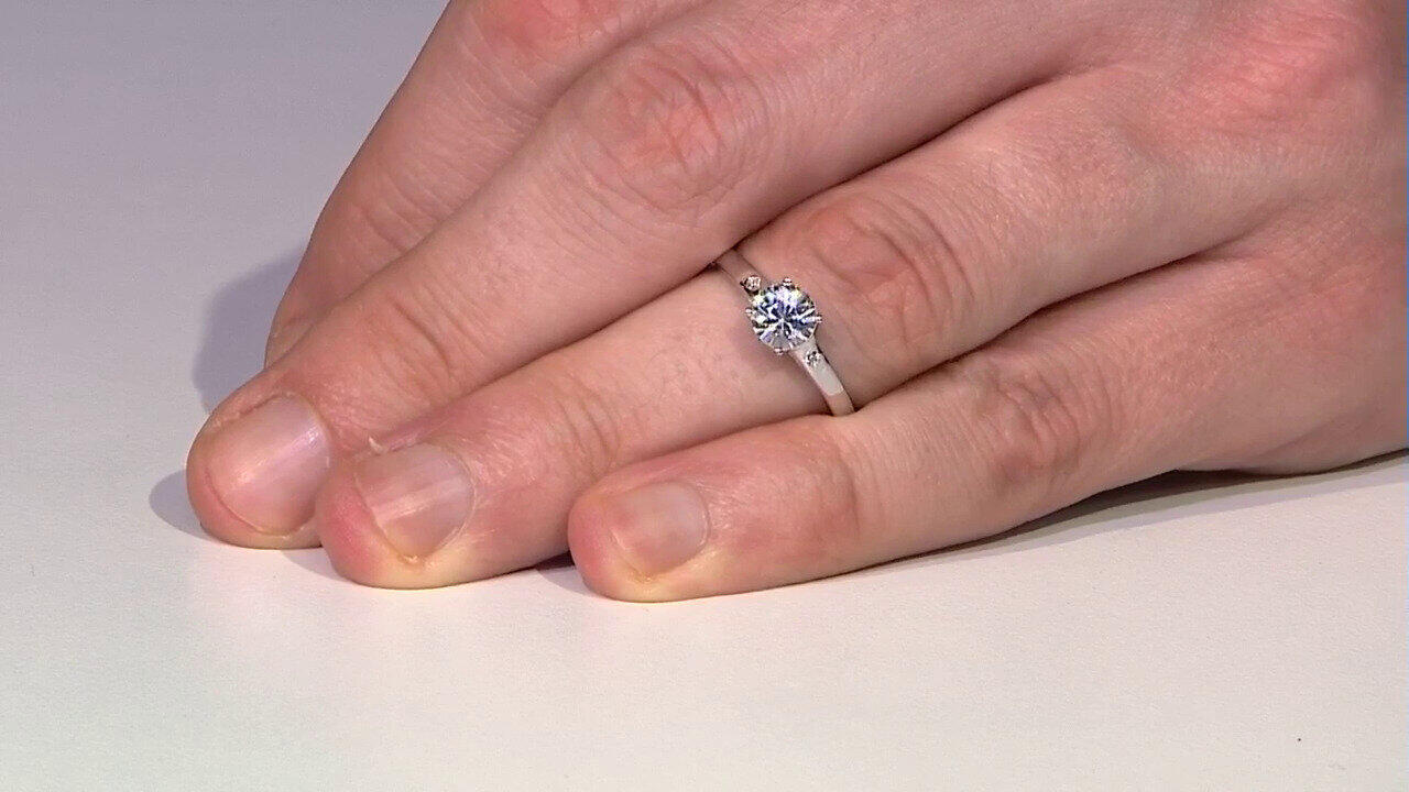 Video Zircon Silver Ring (Adela Silber)