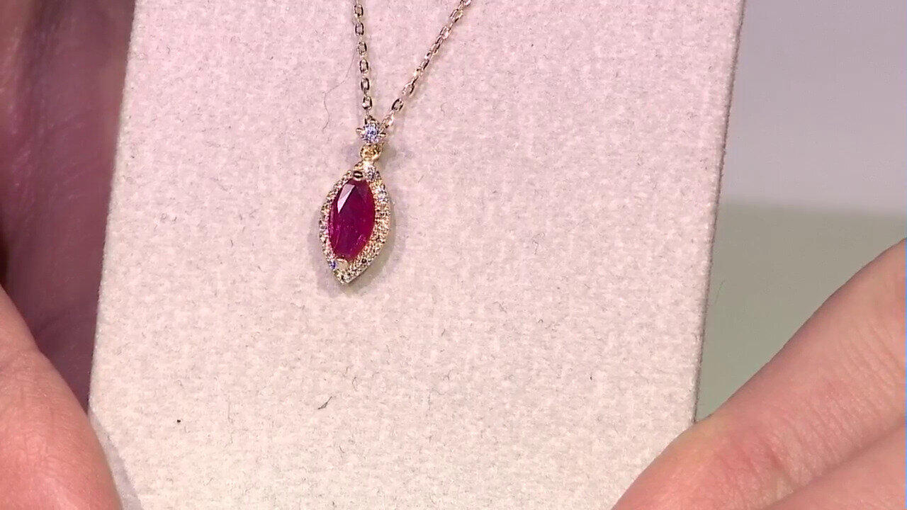 Video Collana in oro con Rubino Mozambico AAA