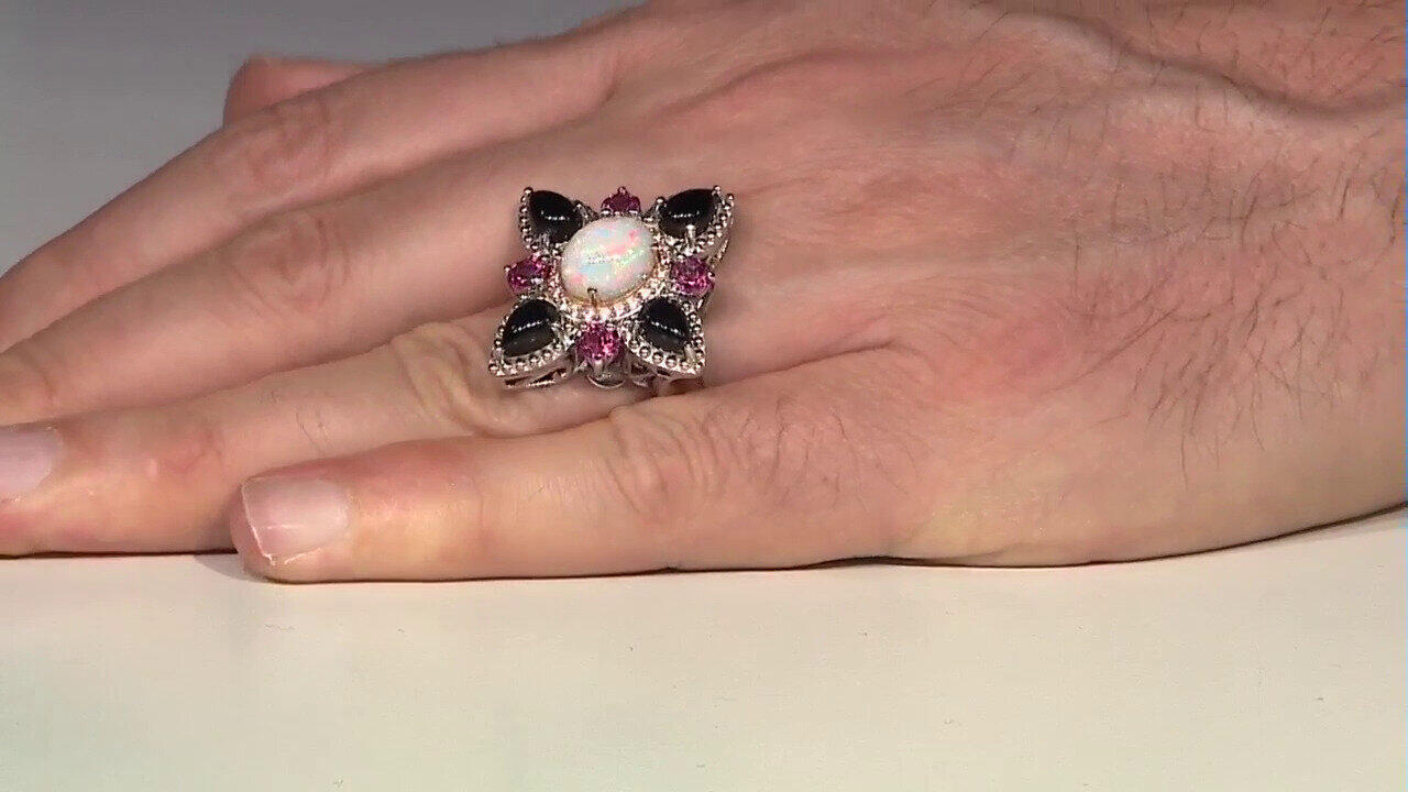 Video Edelstein-Silberring (Dallas Prince Designs)