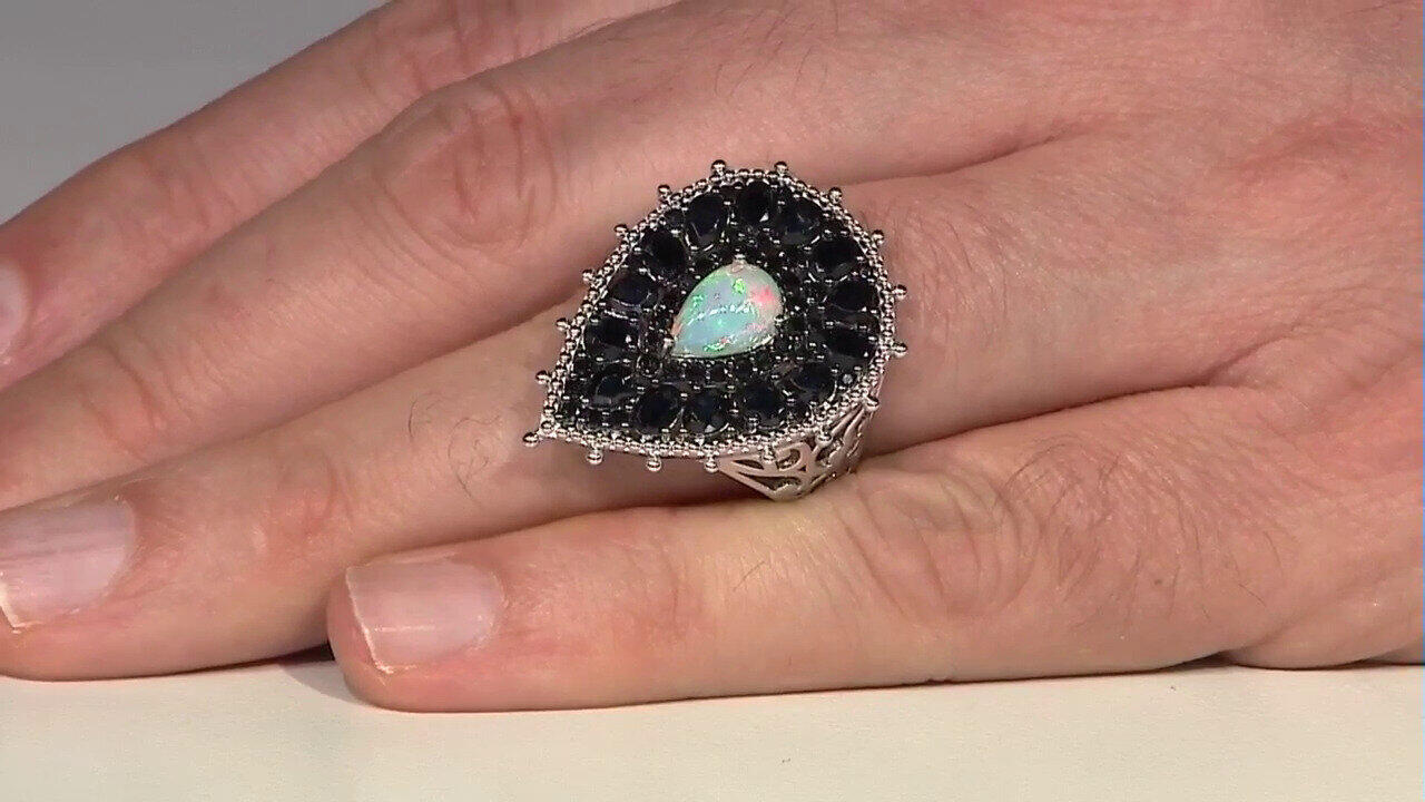 Video Edelstein-Silberring (Dallas Prince Designs)