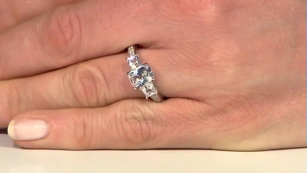 Video Anello in argento con Danburite