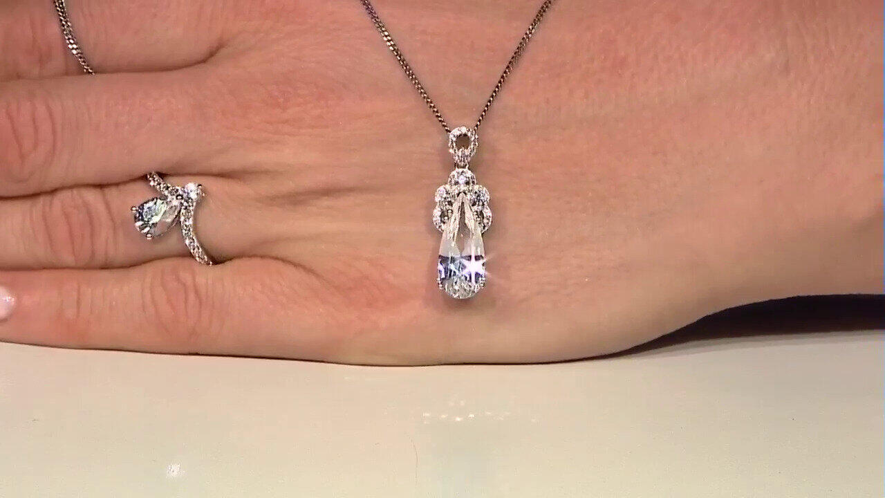 Video Pendentif en argent et Danburite