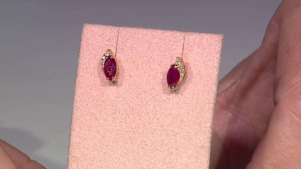 Video Pendientes en oro con Rubí de Mozambique AAA