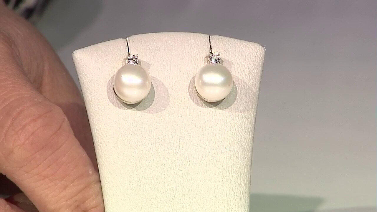 Video Zilveren oorbellen met Witte zoetwater kweekparels (TPC)