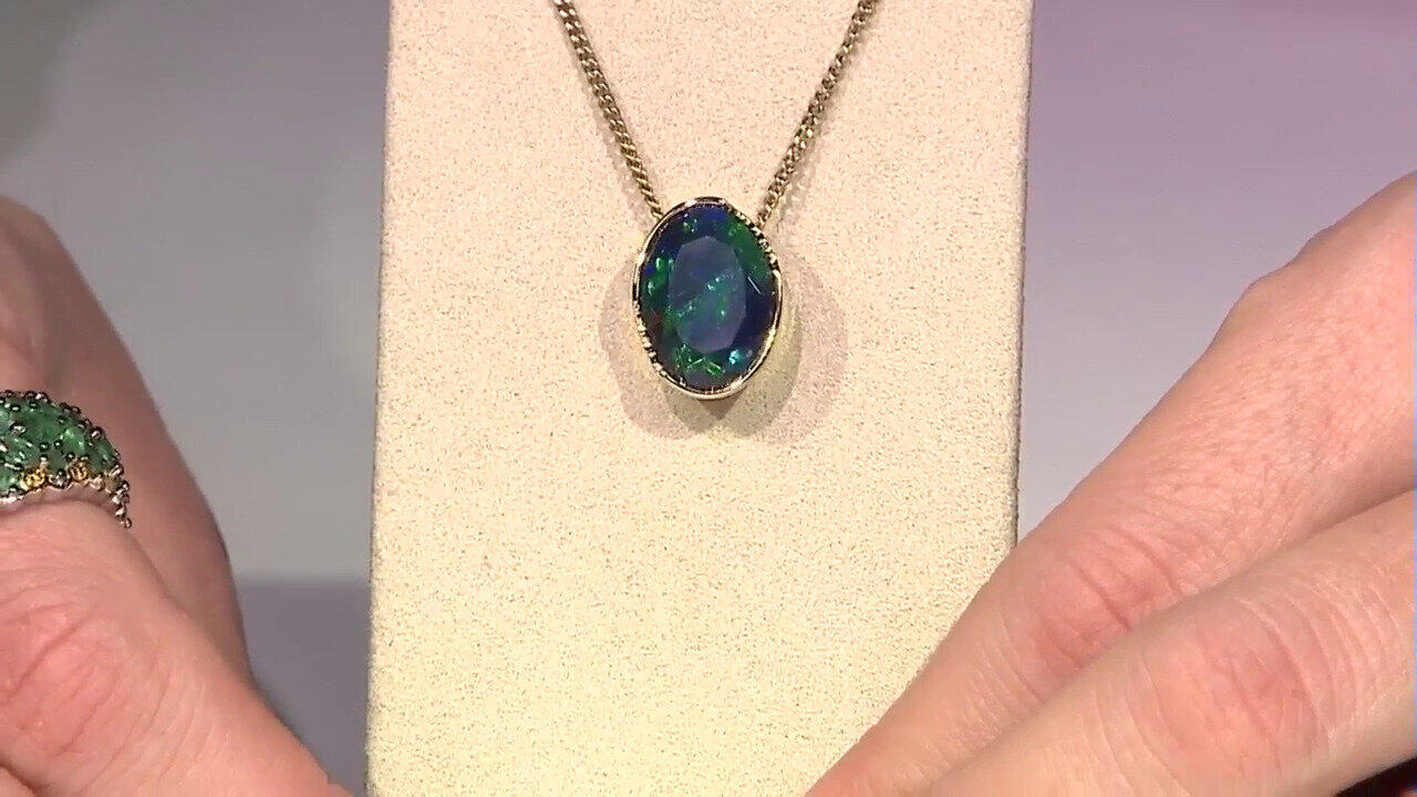 Video Pendentif en argent et Opale Mezezo