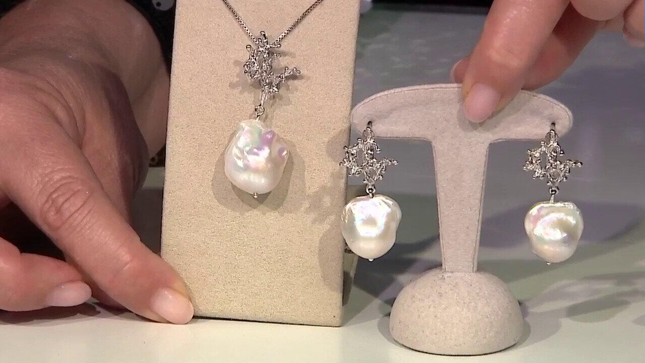 Video Weiße Süßwasserzuchtperlen-Silberanhänger