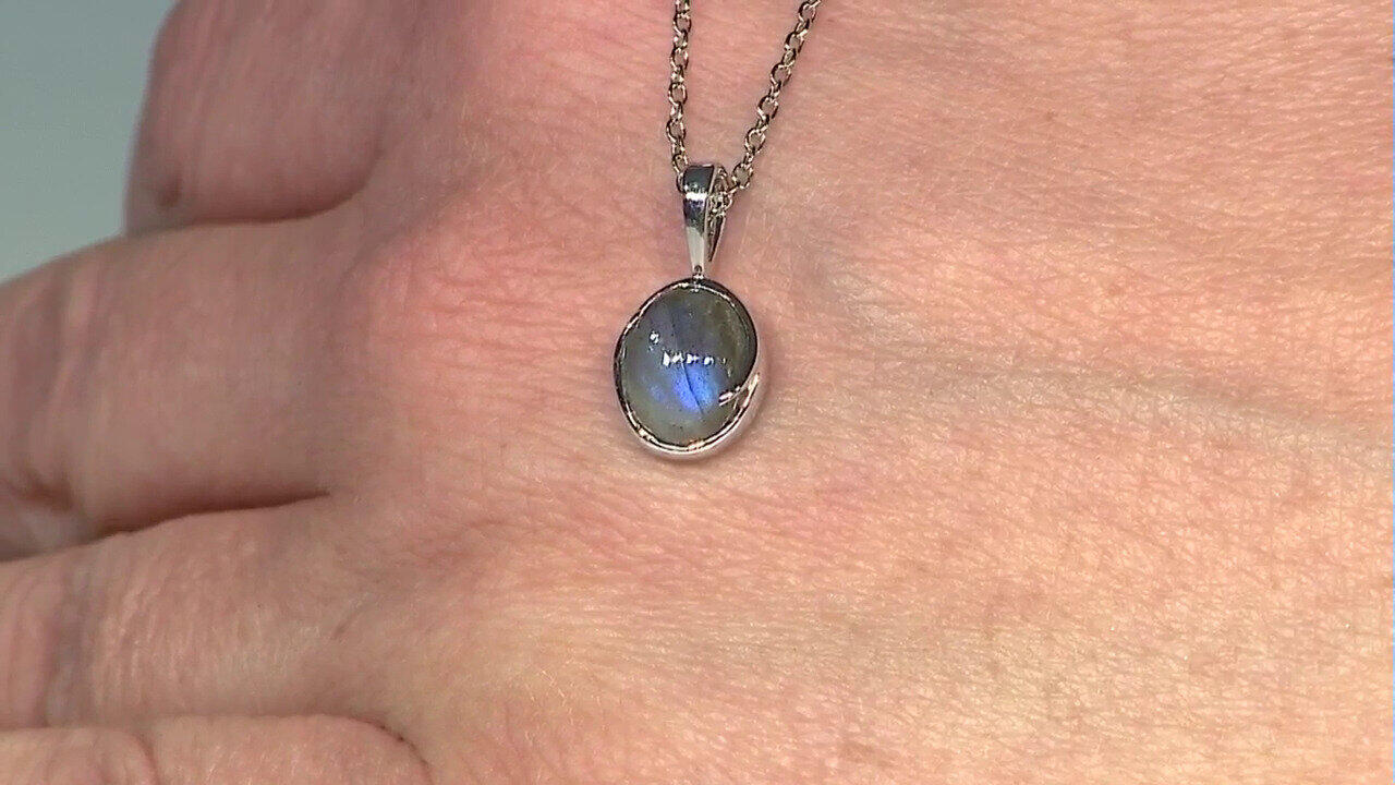 Visualizza l‘ultima asta di gioielli in Tv