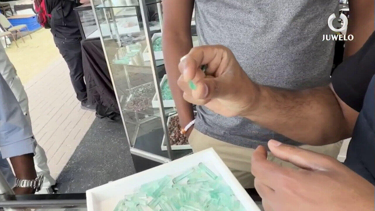 Voir l’enchère du bijou