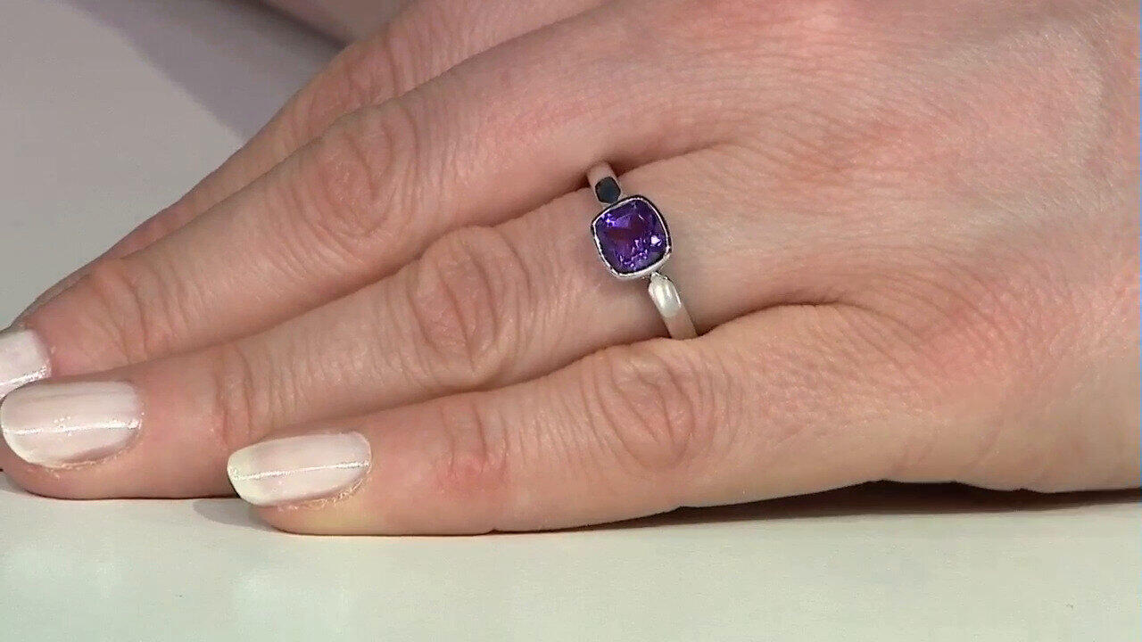 Visualizza l‘ultima asta di gioielli in Tv