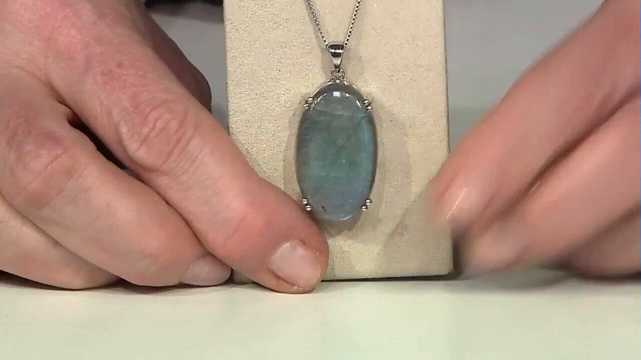 Visualizza l‘ultima asta di gioielli in Tv