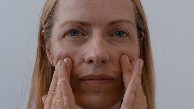 EUBOS Anti Age Pigment Control Serum gegen Pigmentflecken & ungleichmäßigen Hautton